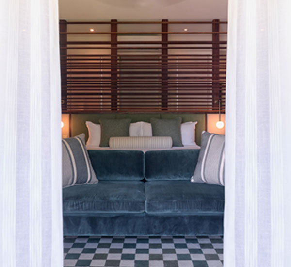 The general arrangement of the Pool View Room